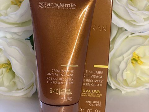 Сонцезахисний регенерувальний крем для обличчя SPF 40+/Cr&eacute;me Solaire Anti-Rides Visage SPF 40 1393822759 фото