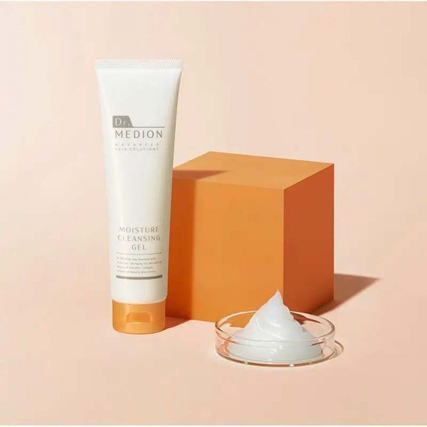 Очищаючий гель з колоїдним сріблом та платиною - Dr. Medion Moisture Cleansing Gel 101463 фото