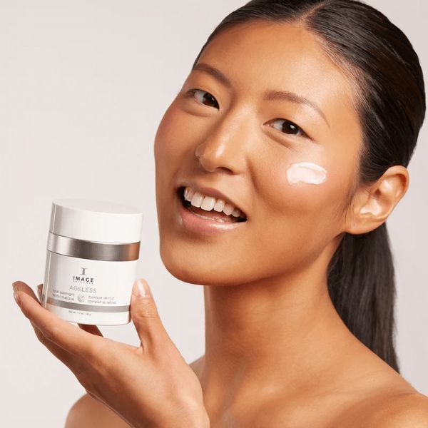 Нічна маска з ретинолом - Image Skincare Total overnight retinol masque 4624 фото