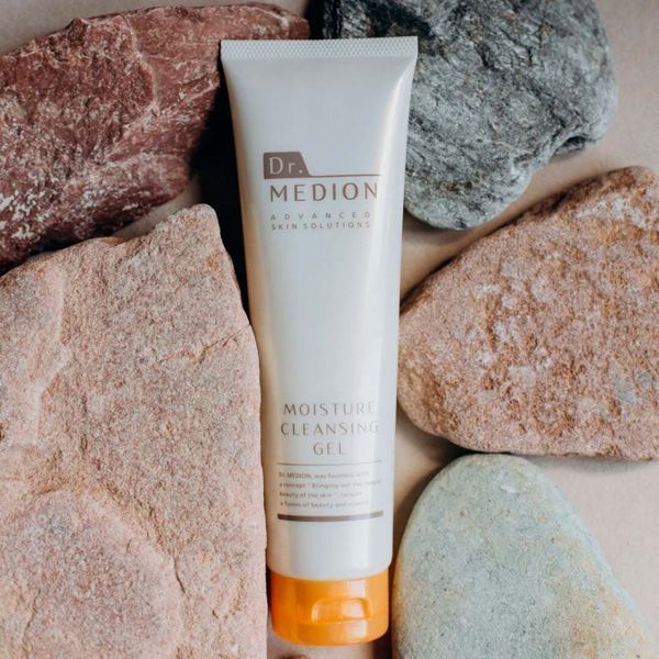 Очищаючий гель з колоїдним сріблом та платиною - Dr. Medion Moisture Cleansing Gel 101463 фото