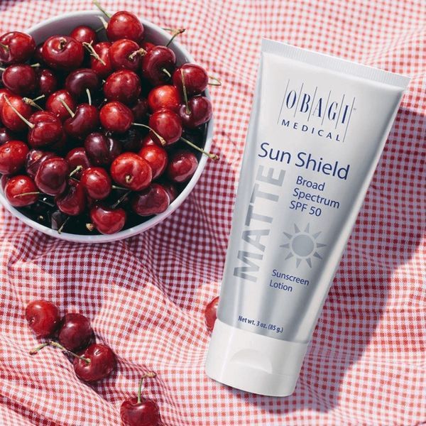 Матуючий сонцезахисний крем SPF 50 - Obagi Sun Shield Matte Broad Spectrum SPF 50 103814 фото