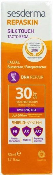 Сонцезахисний крем для обличчя Шовковий дотик SPF30+ Sesderma Repaskin Silk Touch, 50 ml SS112703 фото