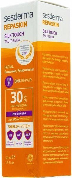 Сонцезахисний крем для обличчя Шовковий дотик SPF30+ Sesderma Repaskin Silk Touch, 50 ml SS112703 фото