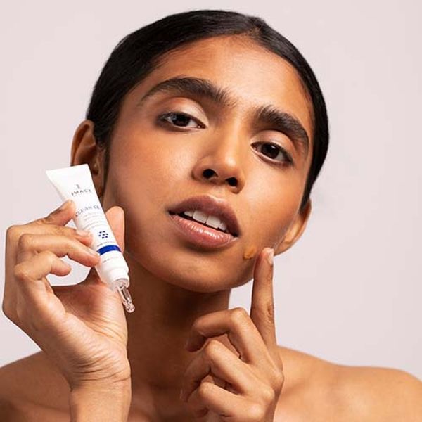 Протизапальний засіб для локального використання - Image Skincare Clarifying Salicylic Blemish Gel 104867 фото