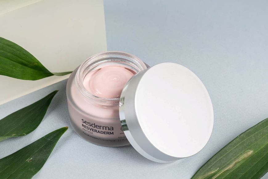 Поживний крем антиоксидантний Sesderma Resveraderm Antiox Nourishing Cream, 50 ml SS136260 фото