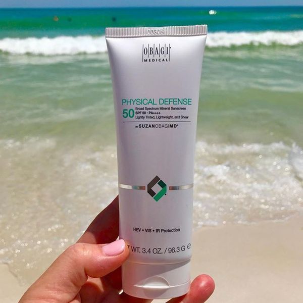 Тонуючий сонцезахисний крем на мінеральній основі SPF 50 - Obagi Medical Suzanogimd Physical Defe 103813 фото